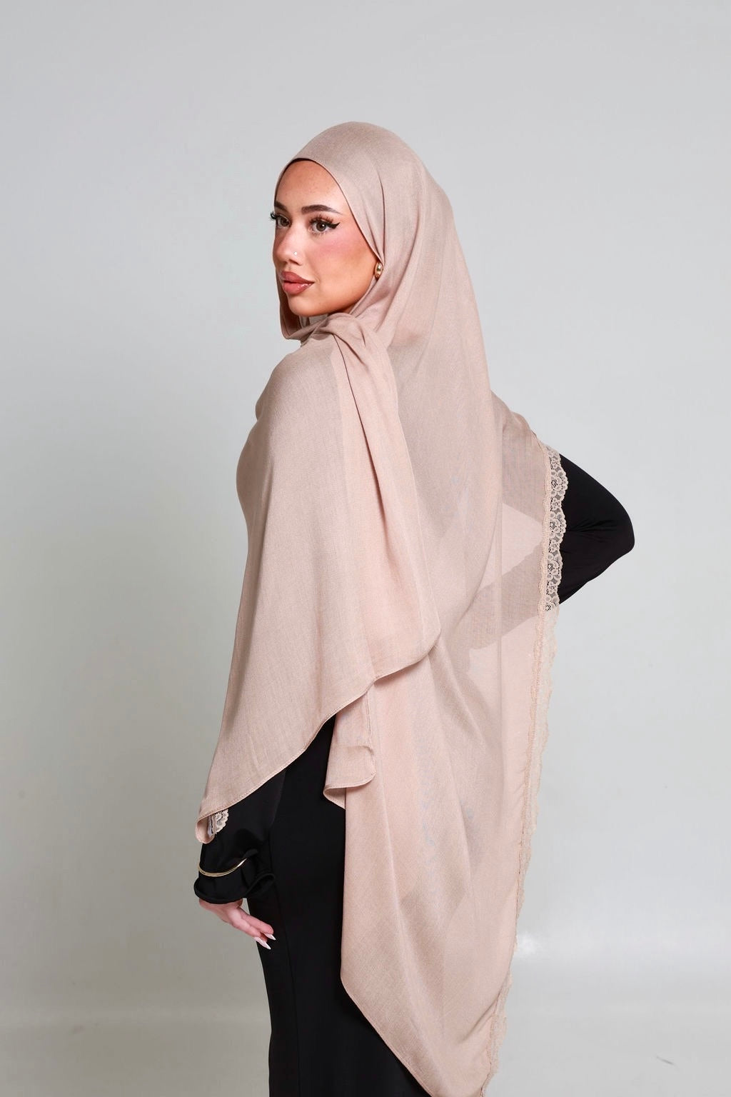 Swan Single Lace Hijab